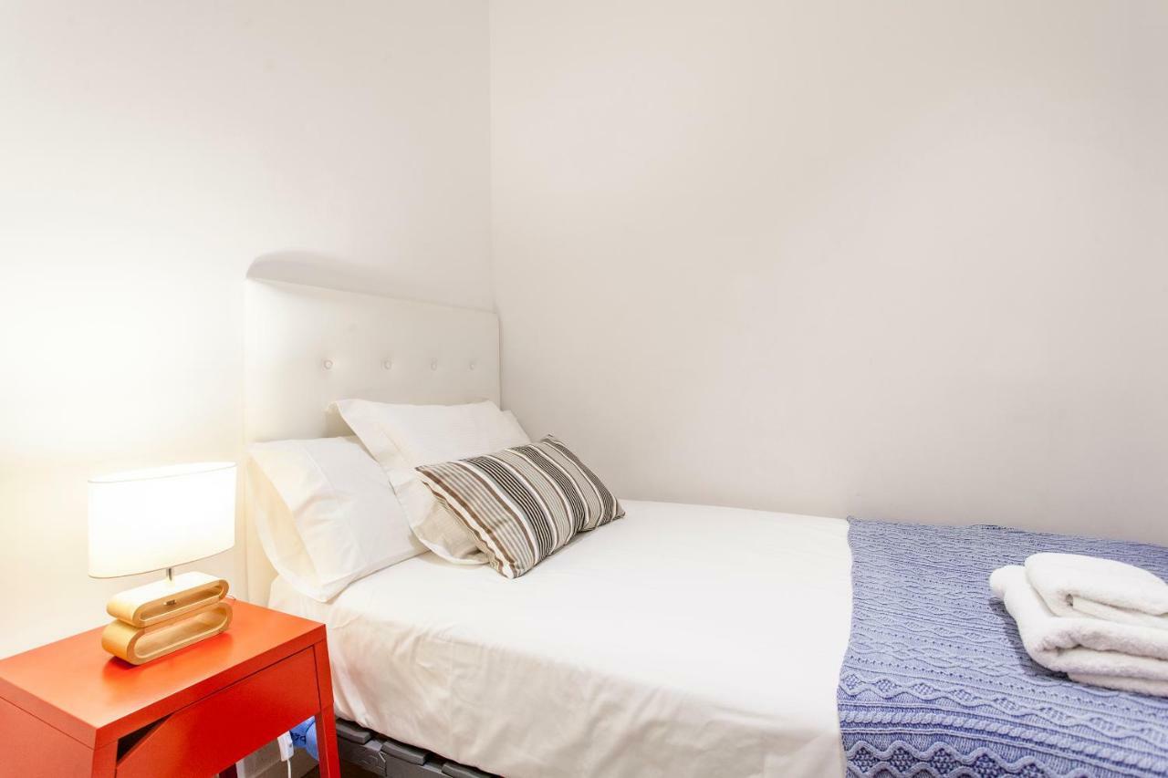 R&C Apartments Close To Center Valenza Esterno foto