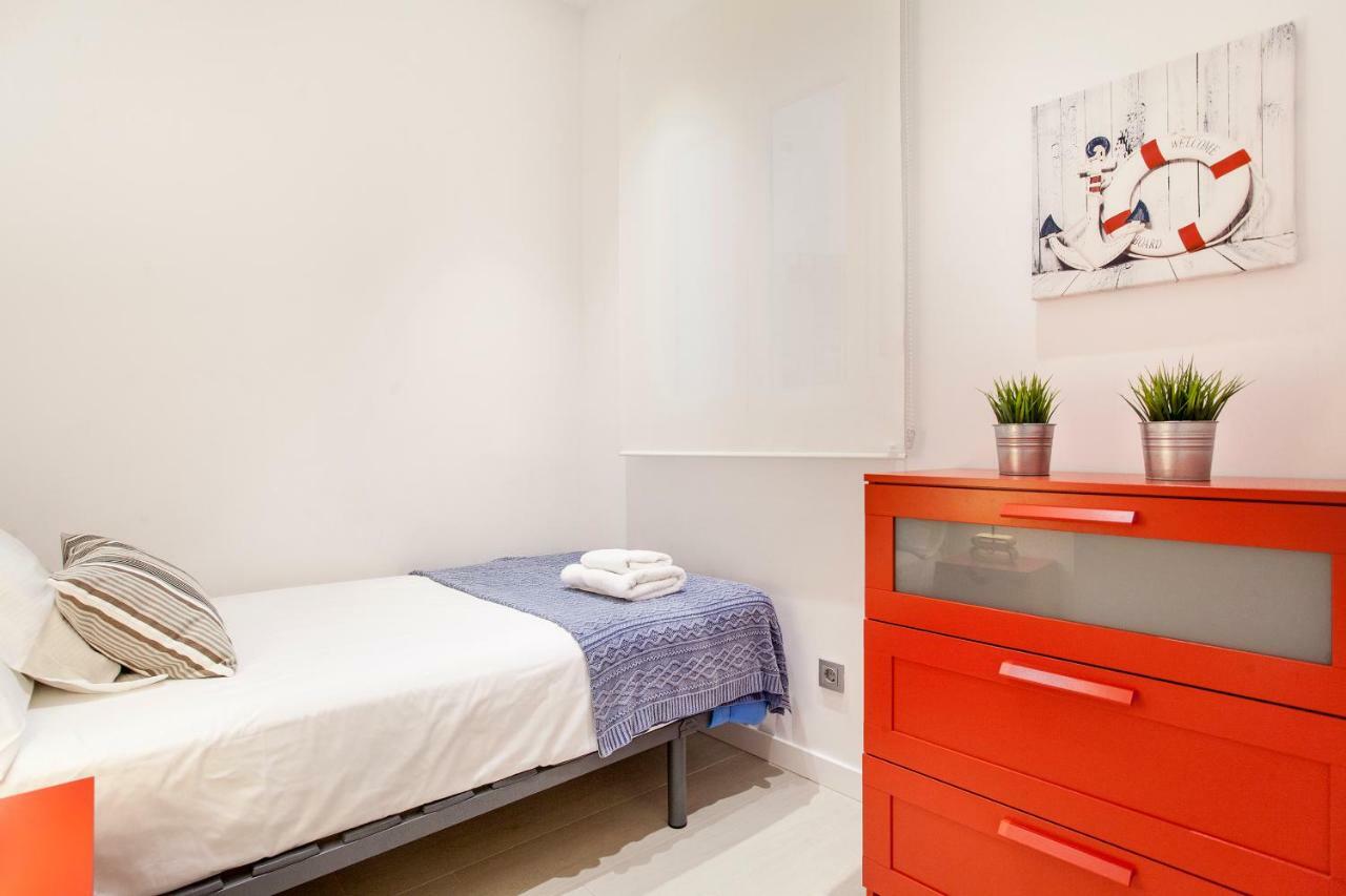 R&C Apartments Close To Center Valenza Esterno foto