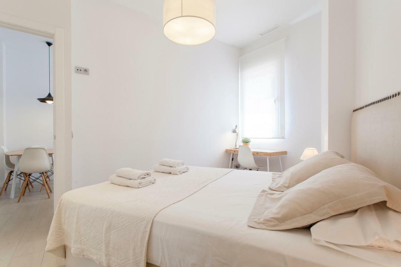 R&C Apartments Close To Center Valenza Esterno foto